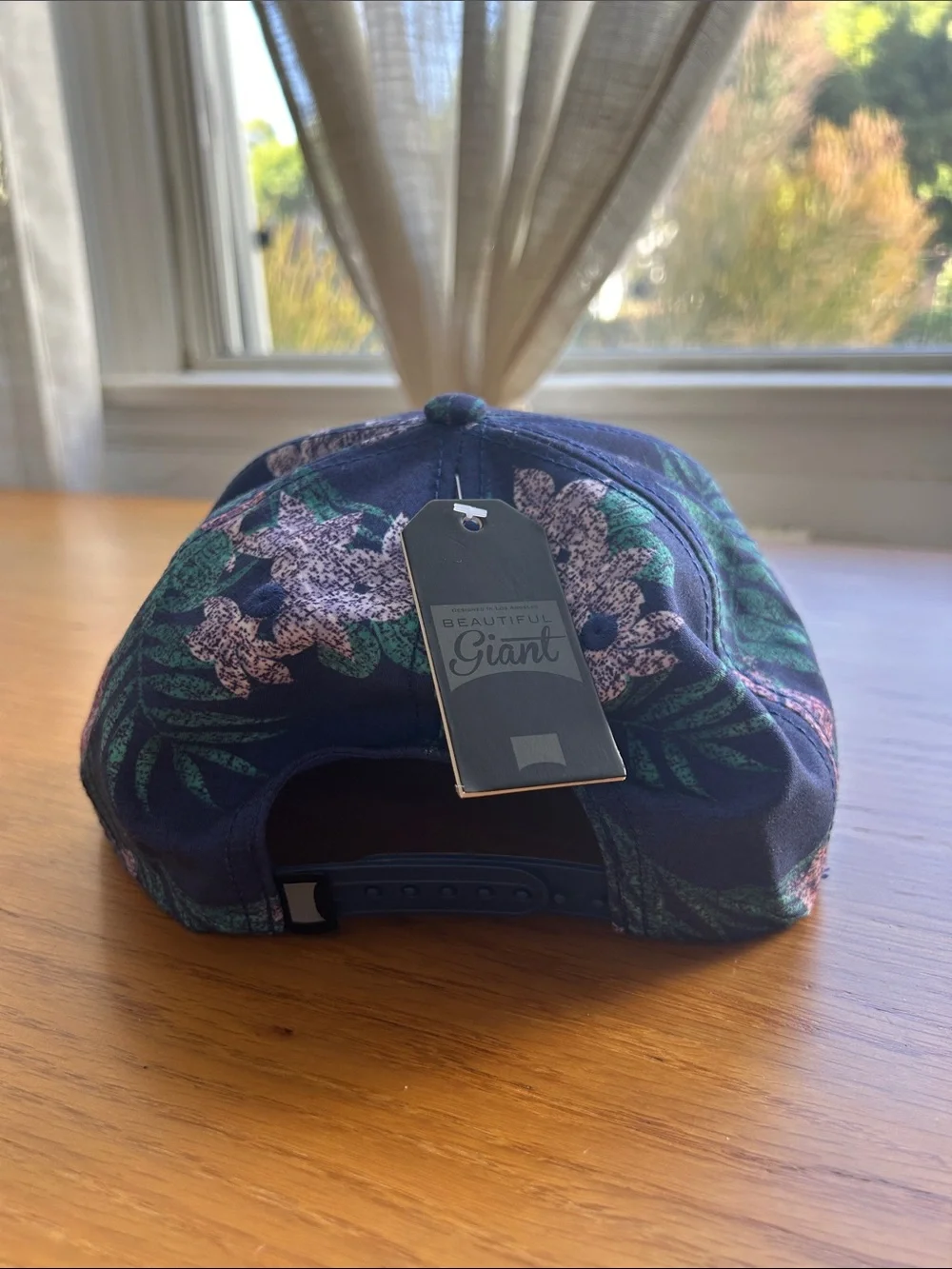NWT Beautiful Giant Snap Back. One size. - Picture 3 of 7